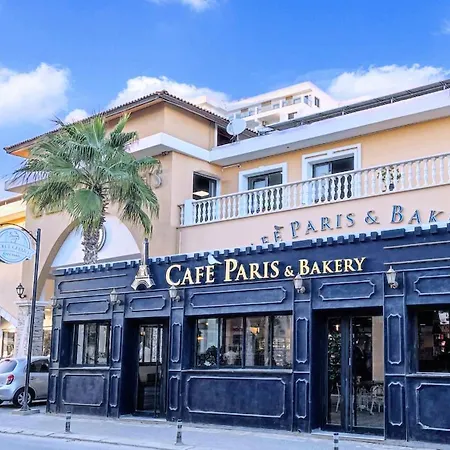 Caesar Apartment