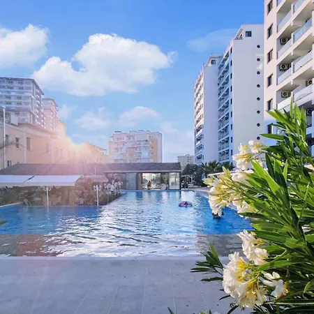 Caesar Apartment