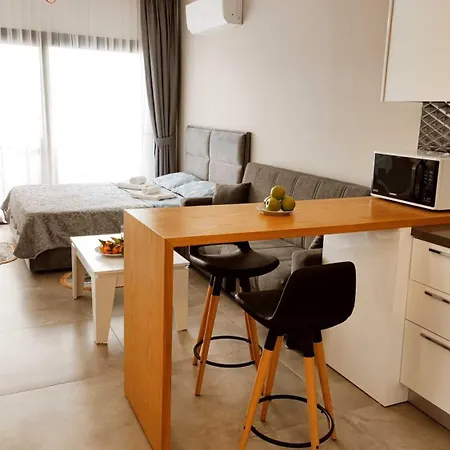 Apartment Caesar Italus Trikomo