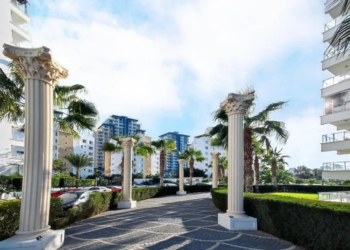 Caesar Italus * Trikomo