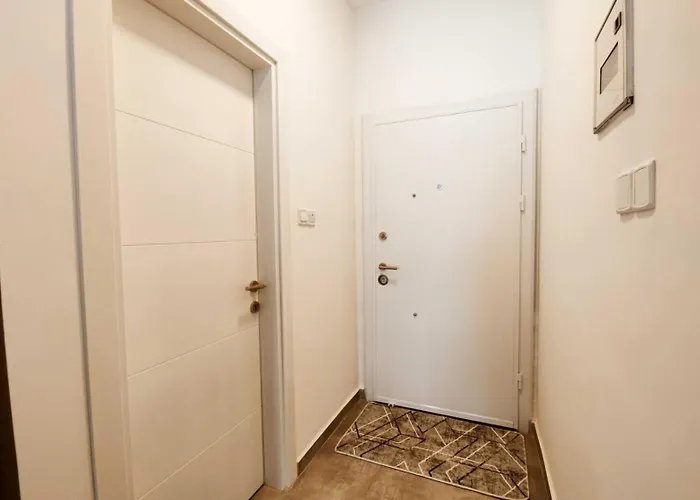 Caesar Italus Trikomo